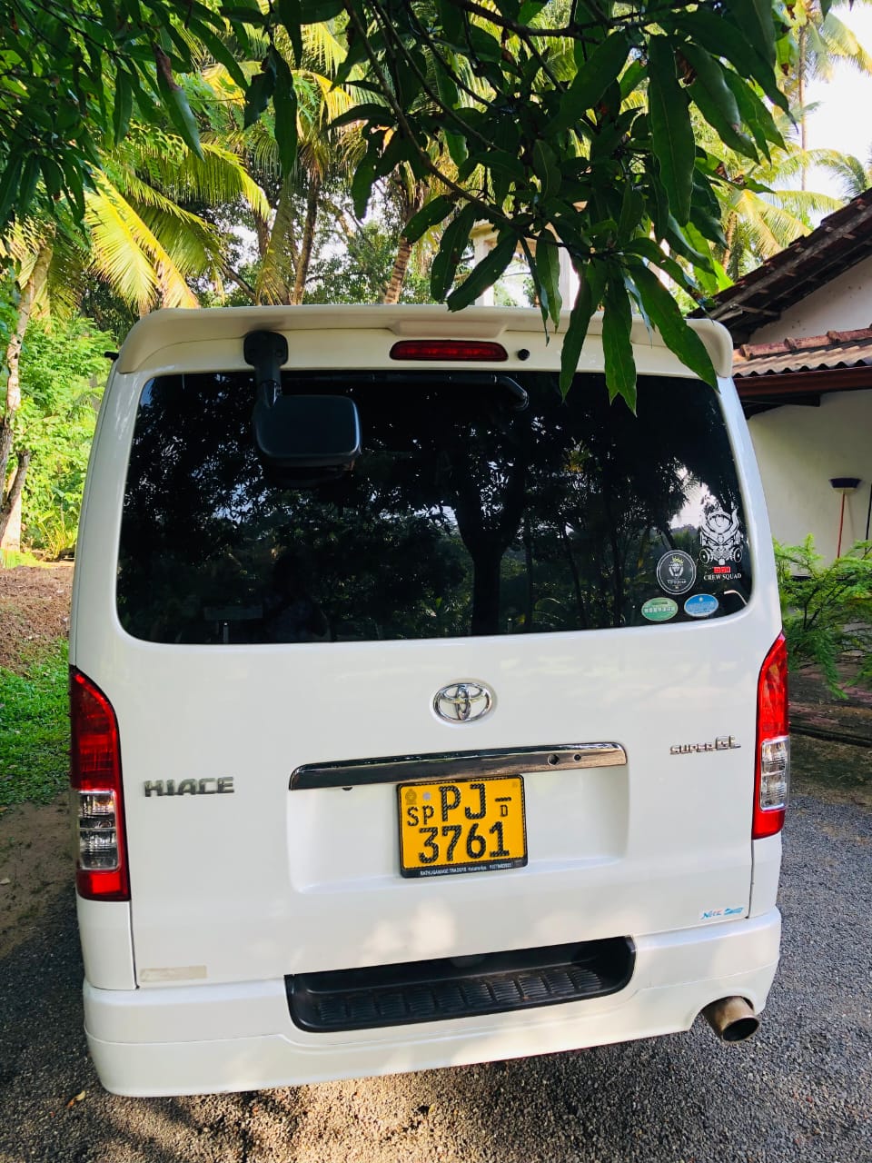 Large Van (Hiace) 3